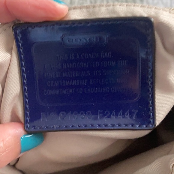 Coach Signature Mini Carryall & Wallet - Picture 9 of 16